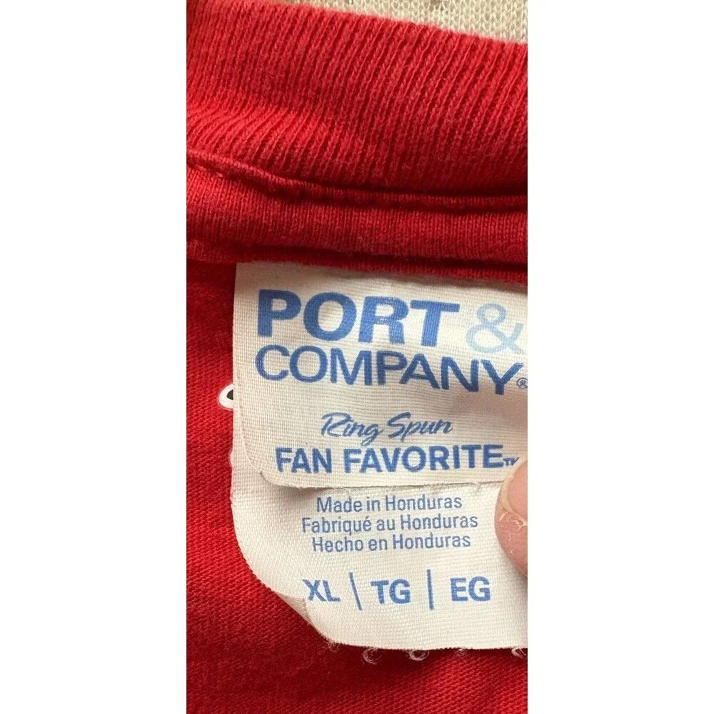 Disney Women's Size XL Red Stitch Hangry Graphic T-Shirt - Picture 4 of 6